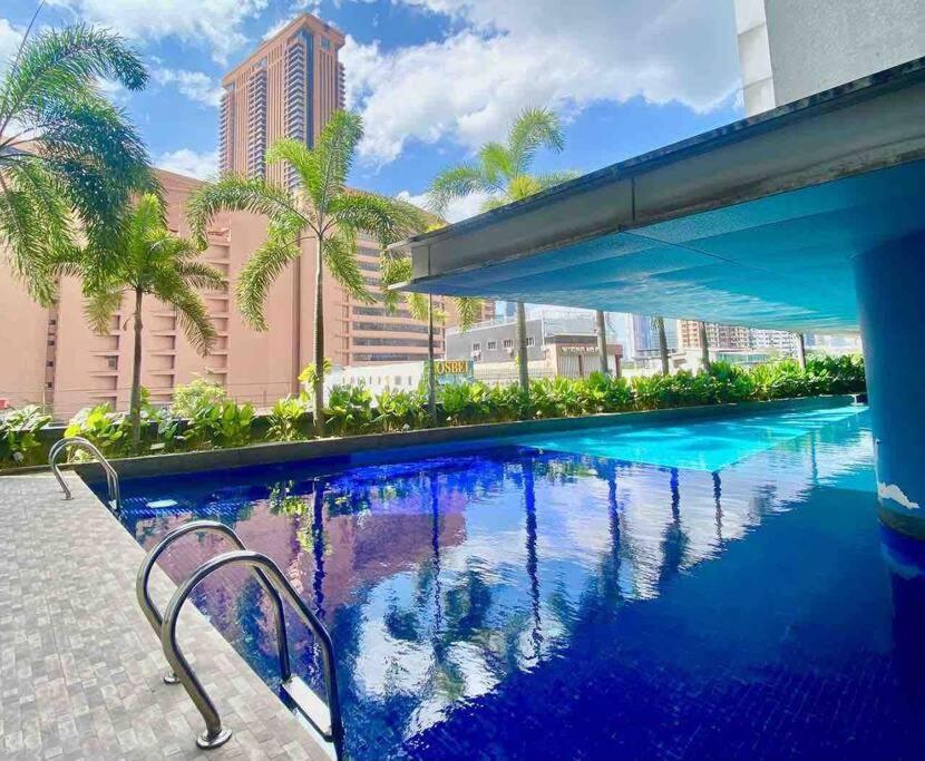 Taragon Service Apartment Куала-Лумпур Екстер'єр фото