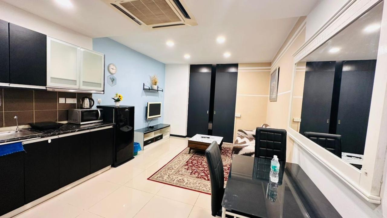 Taragon Service Apartment Куала-Лумпур Екстер'єр фото