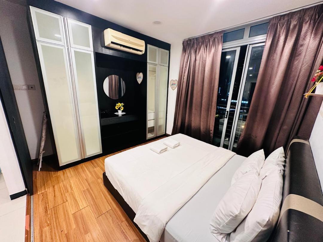 Taragon Service Apartment Куала-Лумпур Екстер'єр фото