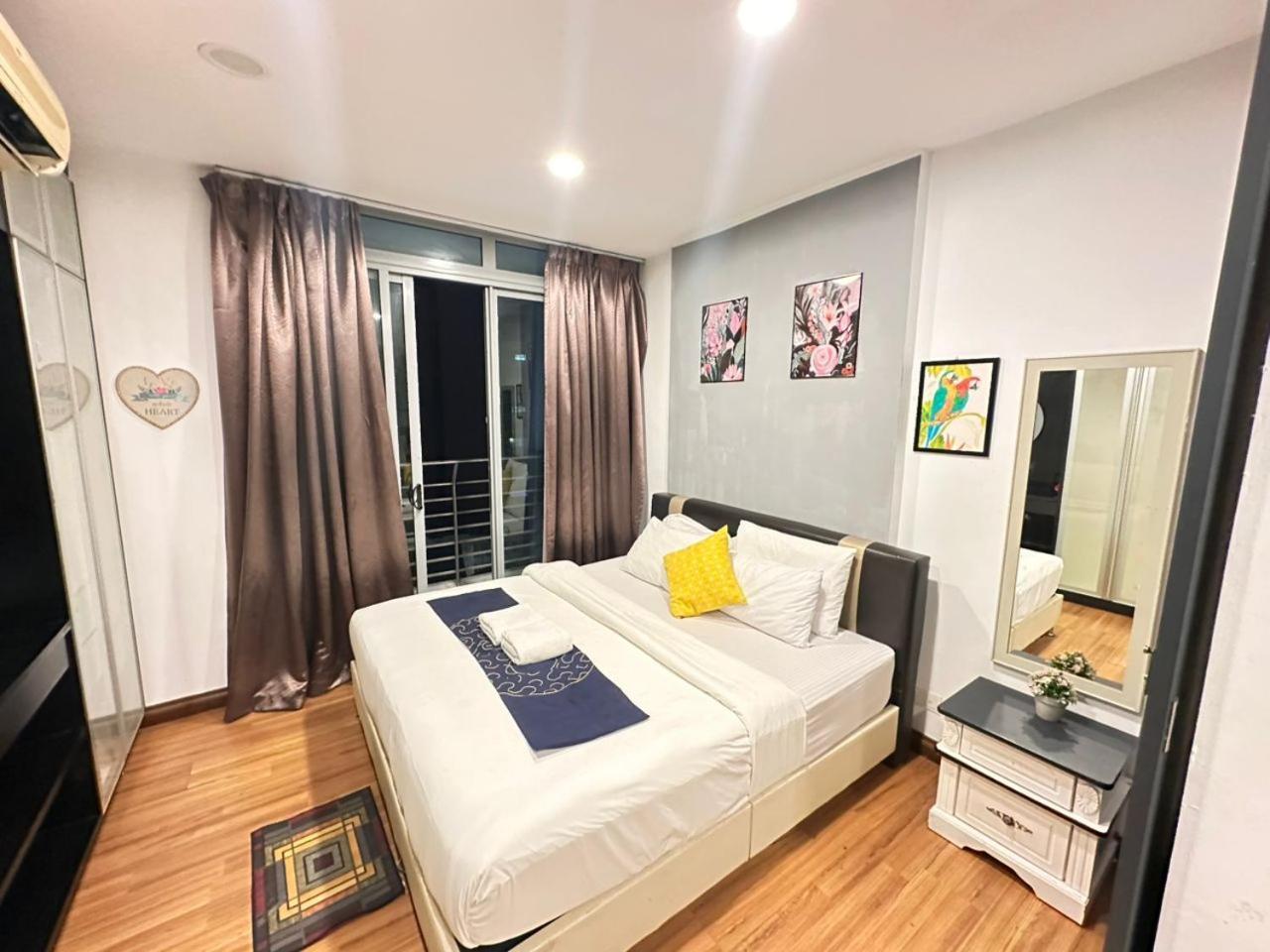 Taragon Service Apartment Куала-Лумпур Екстер'єр фото